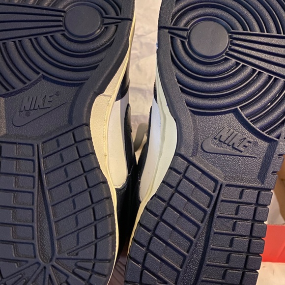 Women Nike Dunk Low Premium 'Vintage Navy' - Picture 3 of 8